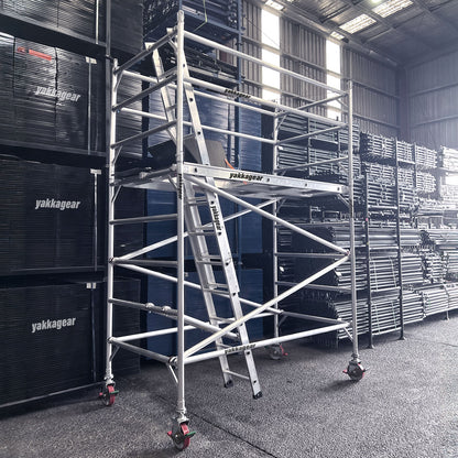 4.6m Reach (2.6m Platform) Aluminium Wide Mobile Scaffolding 2.5m x 1.3m | Yakka Gear - warehouse demonstration - left