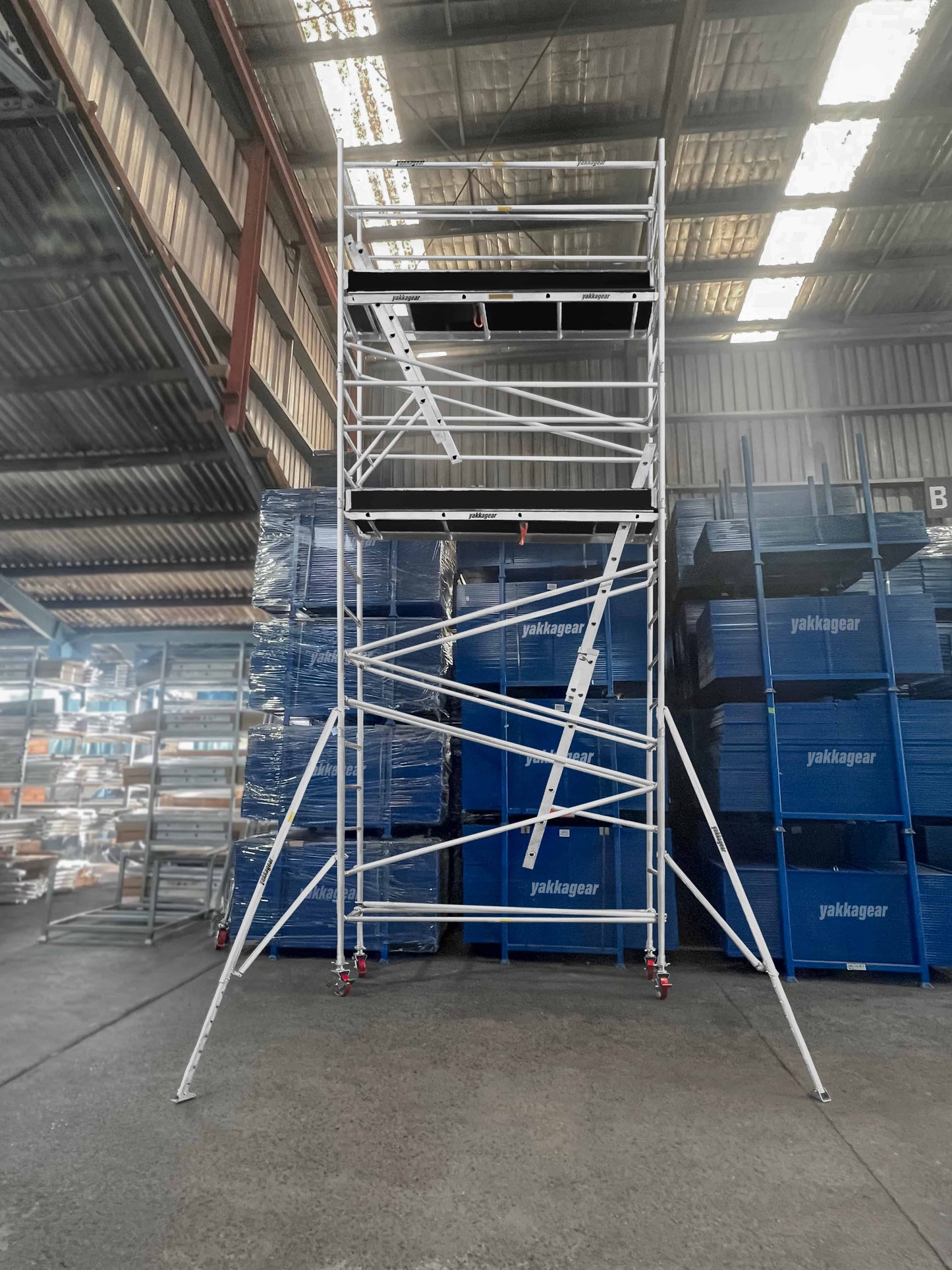 8.6m Reach Long Aluminium Mobile Scaffolding (2.5m L x 0.74m W)